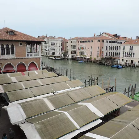 Rialto Grand Canal View דירה