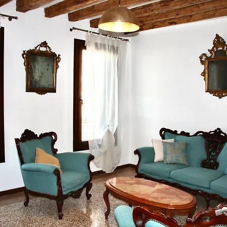 Apartment Rialto Grand Canal View